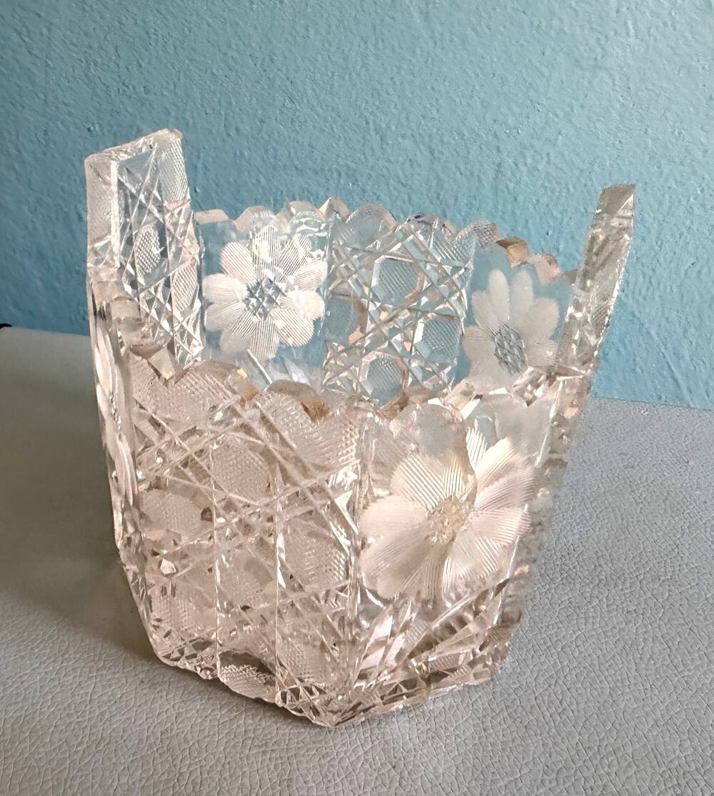 Antique 1916 McKee Glass Innovation Cut Crystal Ice Bucket Sawtooth Tab Handle